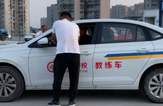 成都残疾人驾校有哪些|驾校排名